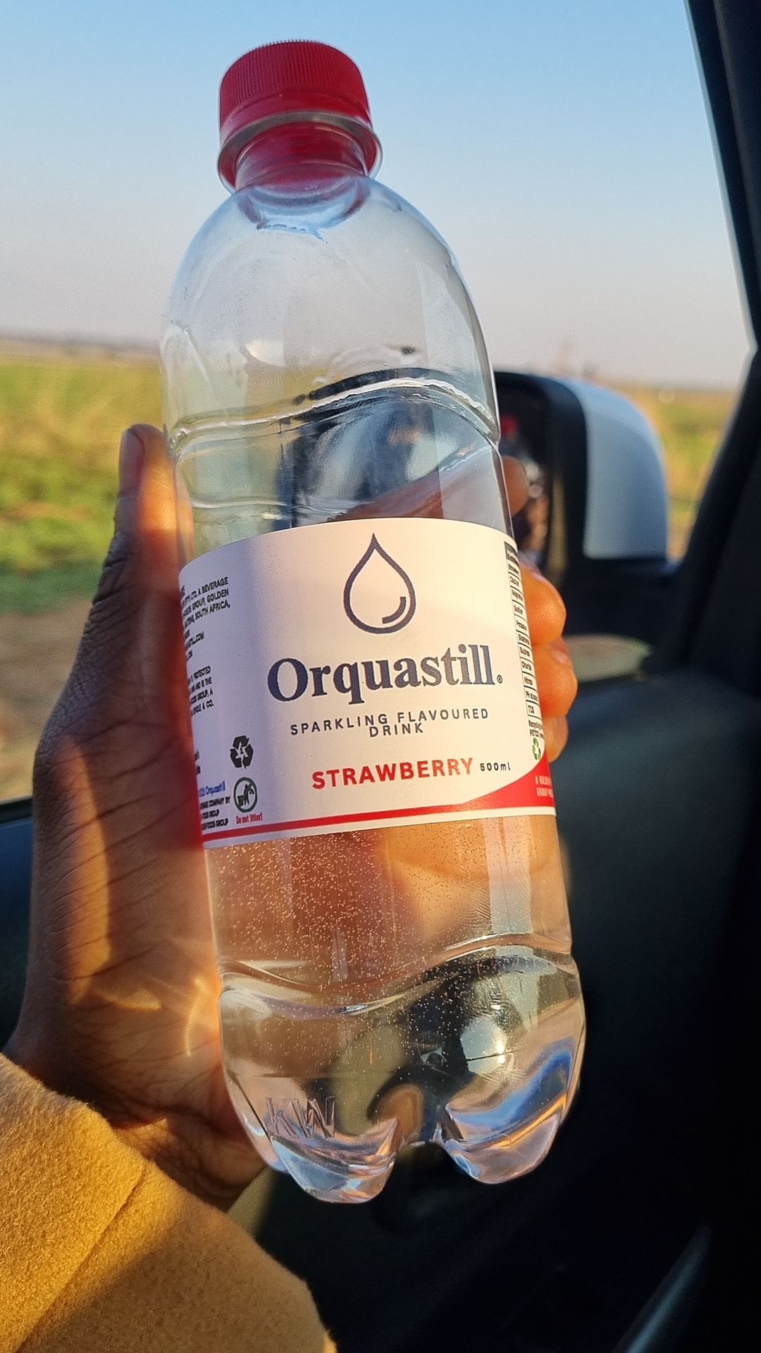 Orquastill Strawberry flavoured water bottle